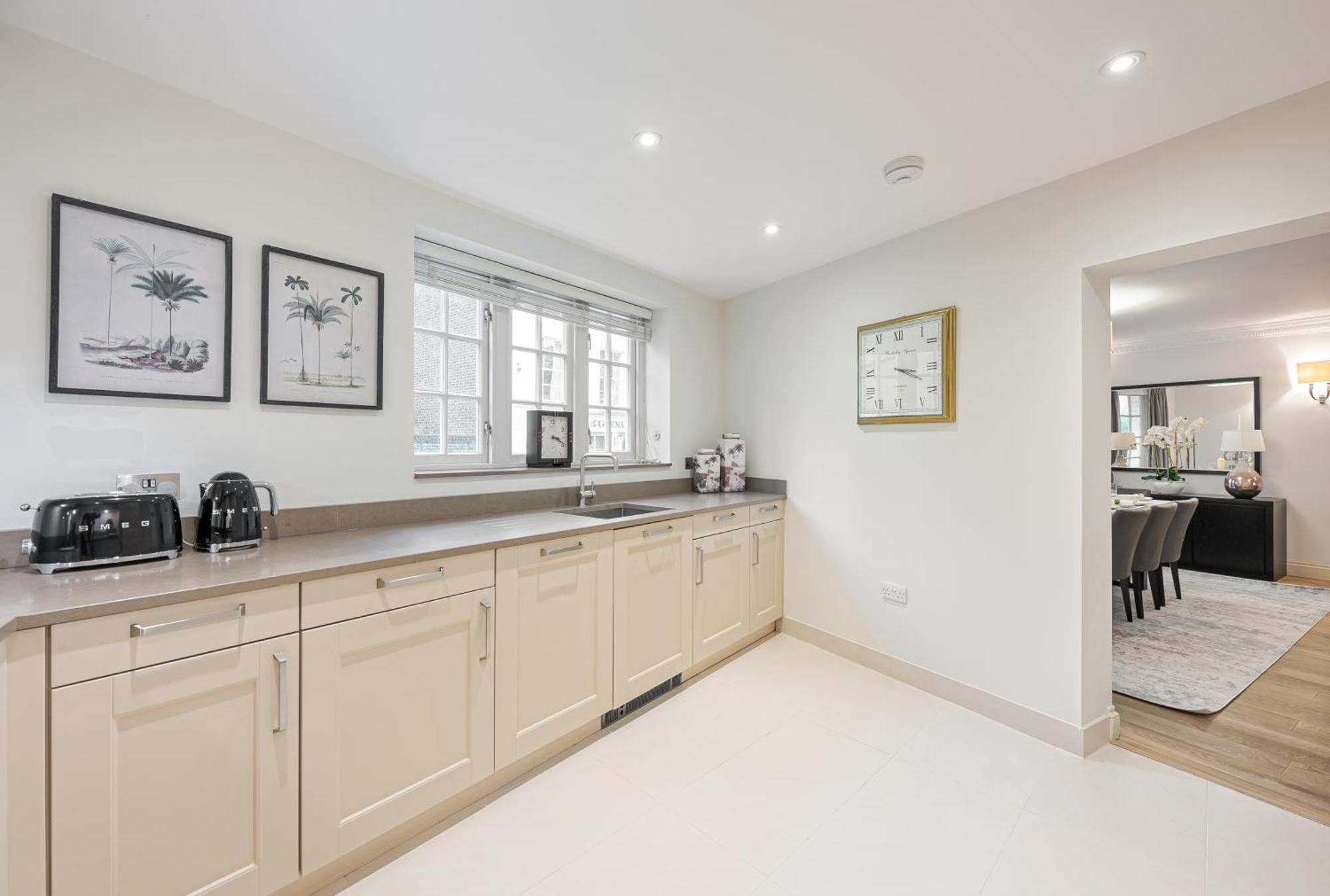 Modern 3 Bedroom Luxury House With Garage In Central Londra Exterior foto