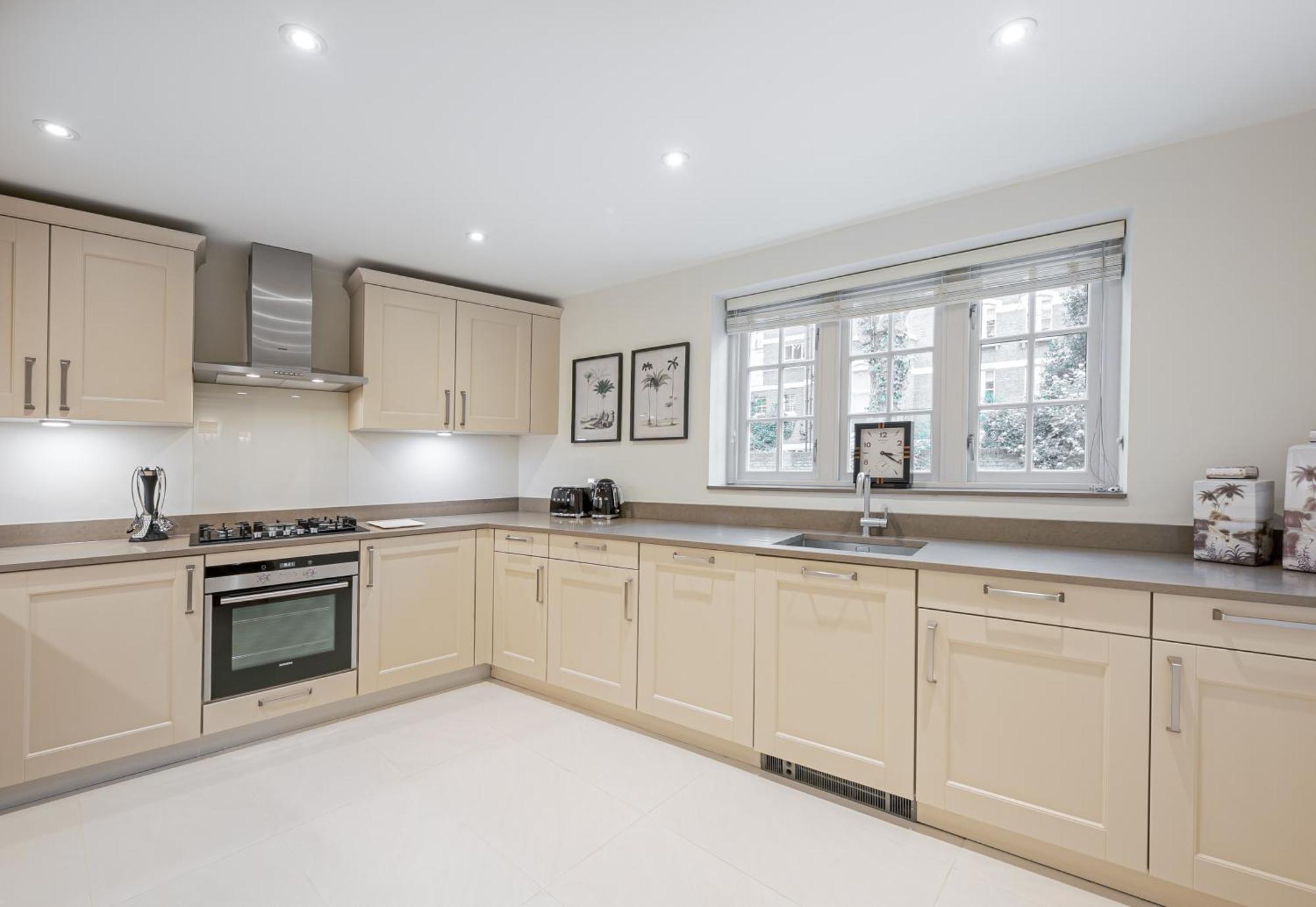 Modern 3 Bedroom Luxury House With Garage In Central Londra Exterior foto