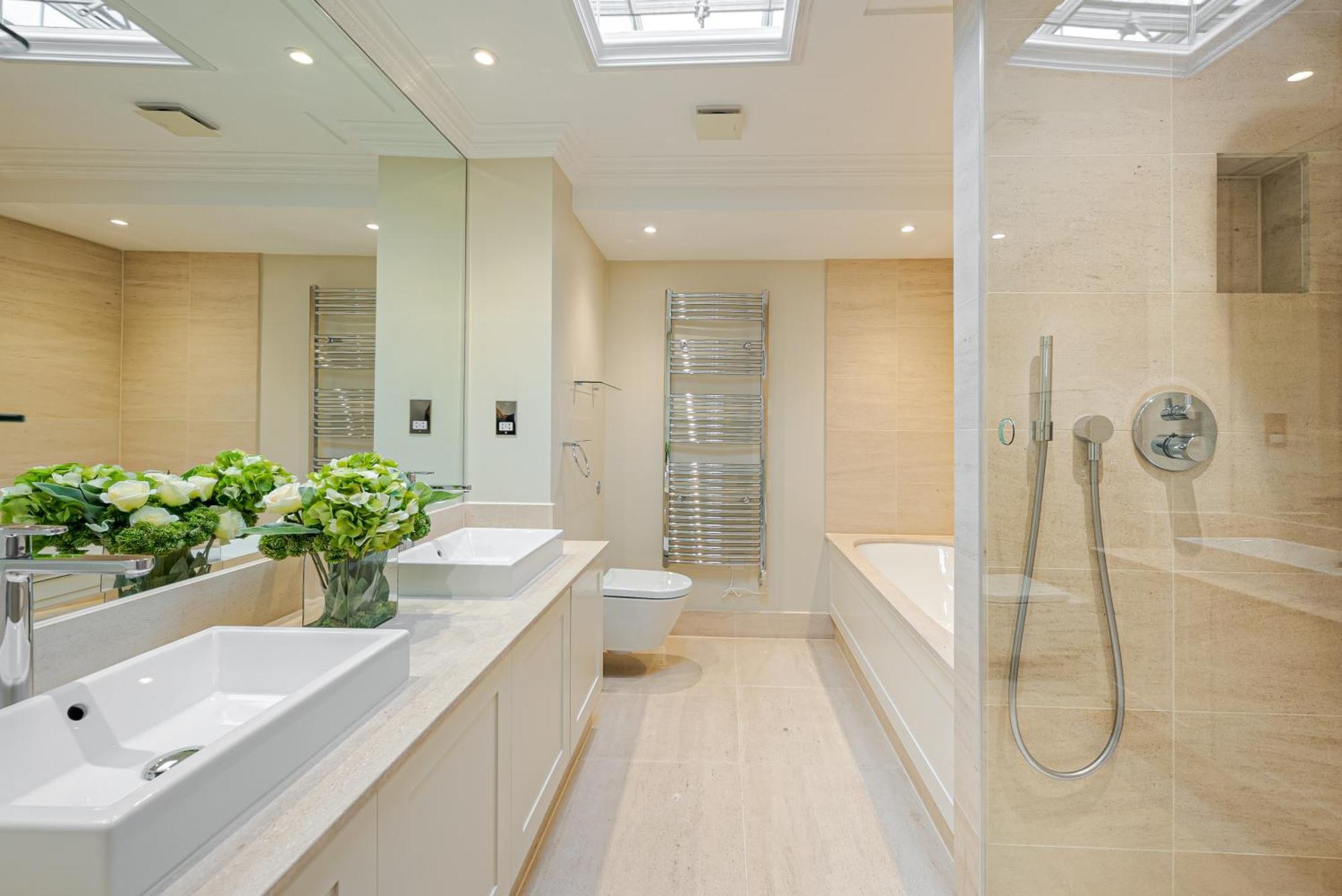 Modern 3 Bedroom Luxury House With Garage In Central Londra Exterior foto